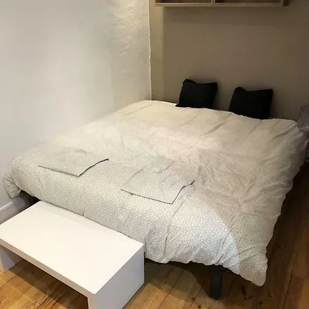 Apartment Studio Equipe Dans Le Quartier Prise Des Carmes A Toulouse. Toulouse